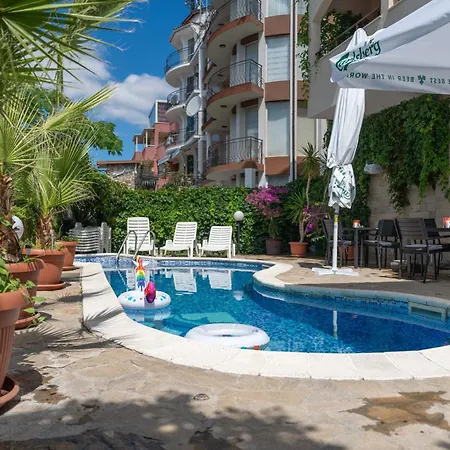 Sea Vista Hotell 3*