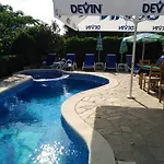 Отель Sea Vista 3*