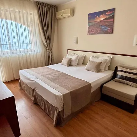 Sea Vista Хотел 3*