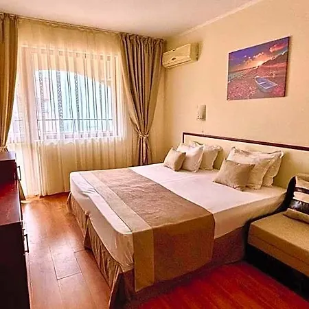 Sea Vista Hotel 3*